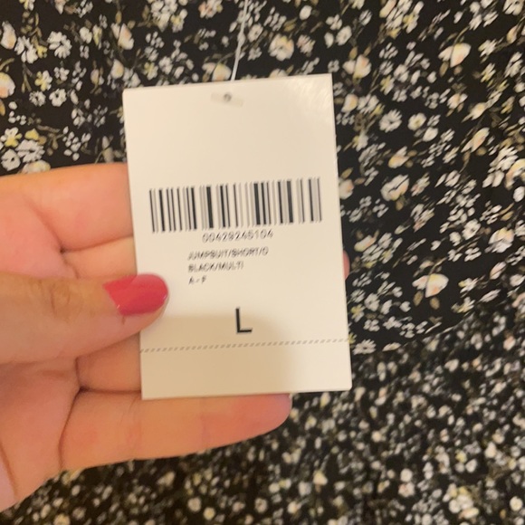 Floral Ruffle Romper - Picture 3 of 3